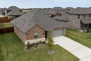 528 Brk Vw Dr, Van Alstyne, TX 75495 - Photo 1