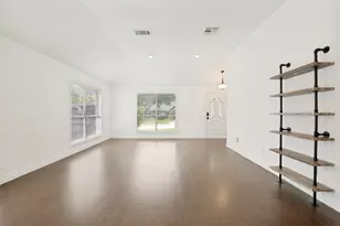 4232 Osborn Rd, Dallas, TX 75227 - Photo 4