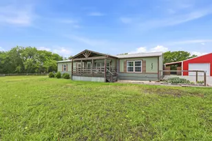 237 County Rd 4927, Trenton, TX 75490 - Photo 6