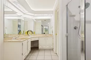 2100 Friendly Dr, Arlington, TX 76011 - Photo 12