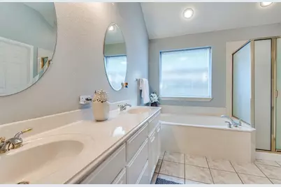 2620 Britany Circle, Bedford, TX 76022 - Photo 10