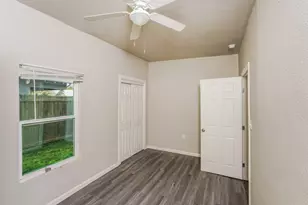 2402 Summer Ave, Waco, TX 76708 - Photo 12