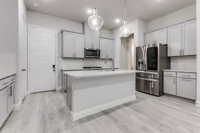 1888 Strand Street, Farmers Branch, TX 75234 - Photo 8