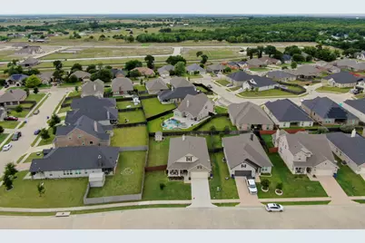 712 Ascot Court, Ennis, TX 75119 - Photo 32