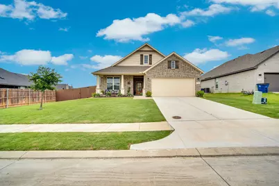 712 Ascot Court, Ennis, TX 75119 - Photo 2