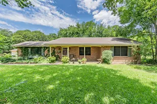 202 Mathis St, Seagoville, TX 75159 - Photo 1
