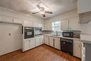 202 Mathis St, Seagoville, TX 75159 - Photo 10