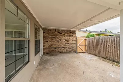 6925 Sandstone Court, Fort Worth, TX 76120 - Photo 32