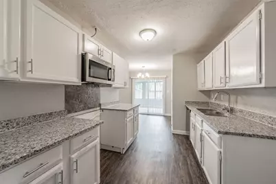 6925 Sandstone Court, Fort Worth, TX 76120 - Photo 14