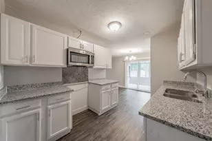 6925 Sandstone Ct, Fort Worth, TX 76120 - Photo 14