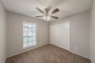 6925 Sandstone Ct, Fort Worth, TX 76120 - Photo 16