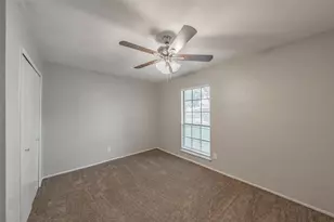 6925 Sandstone Ct, Fort Worth, TX 76120 - Photo 20