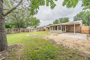 6925 Sandstone Ct, Fort Worth, TX 76120 - Photo 34