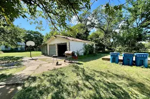 514 W Roosevelt Ave, Whitney, TX 76692 - Photo 4