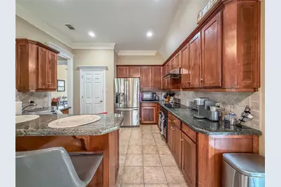 920 Carousel Drive, Bedford, TX 76021 - Photo 8