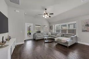 203 Nickolas Dr, Princeton, TX 75407 - Photo 8