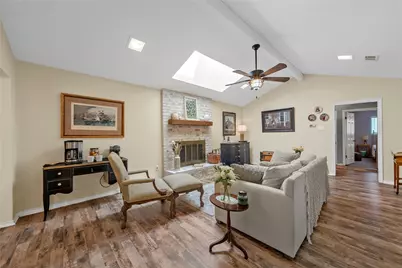 4325 Green Point Drive, Waco, TX 76710 - Photo 4