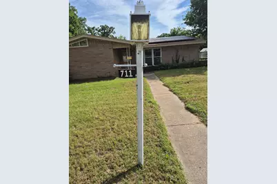 711 Cherry Street, Ranger, TX 76470 - Photo 2