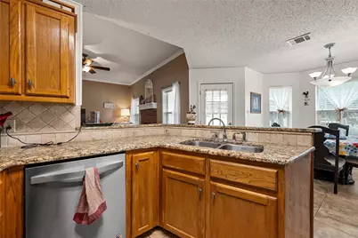 4617 Lexington Street, Bellmead, TX 76705 - Photo 6