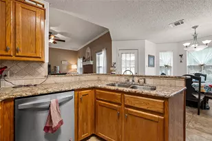 4617 Lexington St, Bellmead, TX 76705 - Photo 6