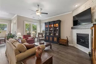 4703 Brenda Dr, Mansfield, TX 76063 - Photo 4