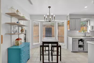 8261 Club Meadows Drive, Dallas, TX 75243 - Photo 8