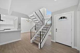 901 Huntington Dr, Lewisville, TX 75067 - Photo 4