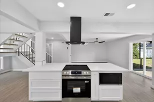901 Huntington Dr, Lewisville, TX 75067 - Photo 1