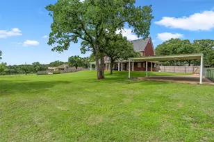 290 Bolton Cir, West, TX 76691 - Photo 30