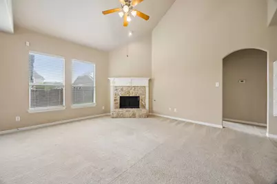 4712 Kestrel Street, Grand Prairie, TX 75052 - Photo 14