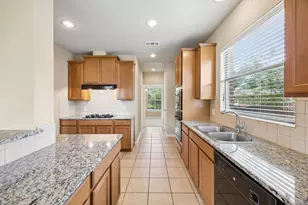 4712 Kestrel St, Grand Prairie, TX 75052 - Photo 8