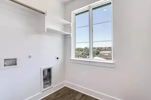 13325 Bee St, Farmers Branch, TX 75234 - Photo 10