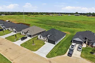 1354 Oleander Dr, Tolar, TX 76476 - Photo 34