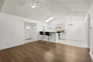 6028 McAfee Dr, The Colony, TX 75056 - Photo 6