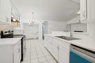 6028 McAfee Dr, The Colony, TX 75056 - Photo 14