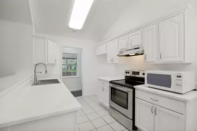 6028 McAfee Drive, The Colony, TX 75056 - Photo 10