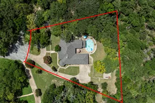 111 Florine Ct, Hudson Oaks, TX 76087 - Photo 2