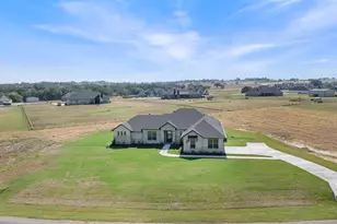 1099 Paradise Pkwy, Poolville, TX 76487 - Photo 28