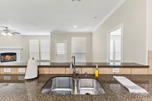 7313 Chapel Mesa Ct, Dallas, TX 75249 - Photo 20