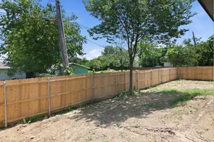 1013 Duff Ct, Fort Worth, TX 76112 - Photo 36