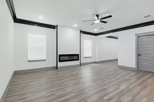 1013 Duff Ct, Fort Worth, TX 76112 - Photo 12