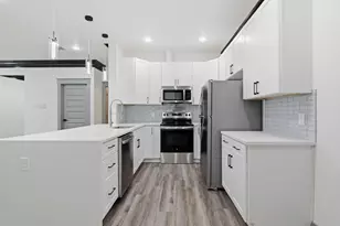1013 Duff Ct, Fort Worth, TX 76112 - Photo 16