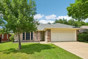 1036 Springhill Dr, Saginaw, TX 76179 - Photo 2