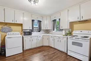 4304 Hodgkins Rd, Lake Worth, TX 76135 - Photo 16