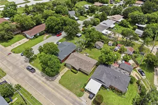4304 Hodgkins Rd, Lake Worth, TX 76135 - Photo 30