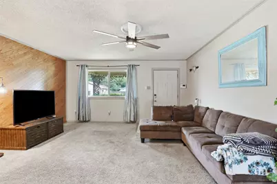 4304 Hodgkins Road, Lake Worth, TX 76135 - Photo 12