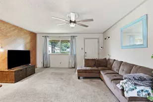 4304 Hodgkins Rd, Lake Worth, TX 76135 - Photo 12