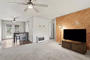 4304 Hodgkins Rd, Lake Worth, TX 76135 - Photo 10