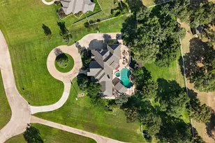 6050 Oak Hollow Dr, Burleson, TX 76028 - Photo 34
