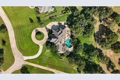 6050 Oak Hollow Drive, Burleson, TX 76028 - Photo 32